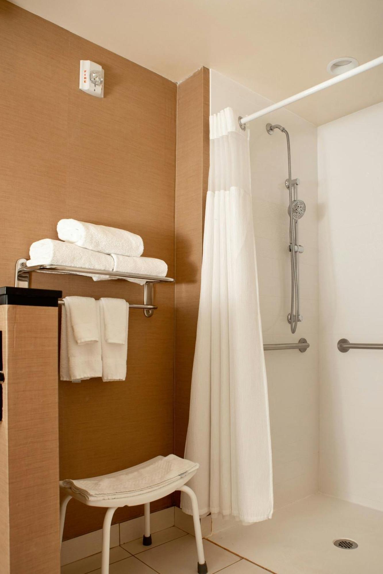 Fairfield Inn & Suites By Marriott Fayetteville North Экстерьер фото