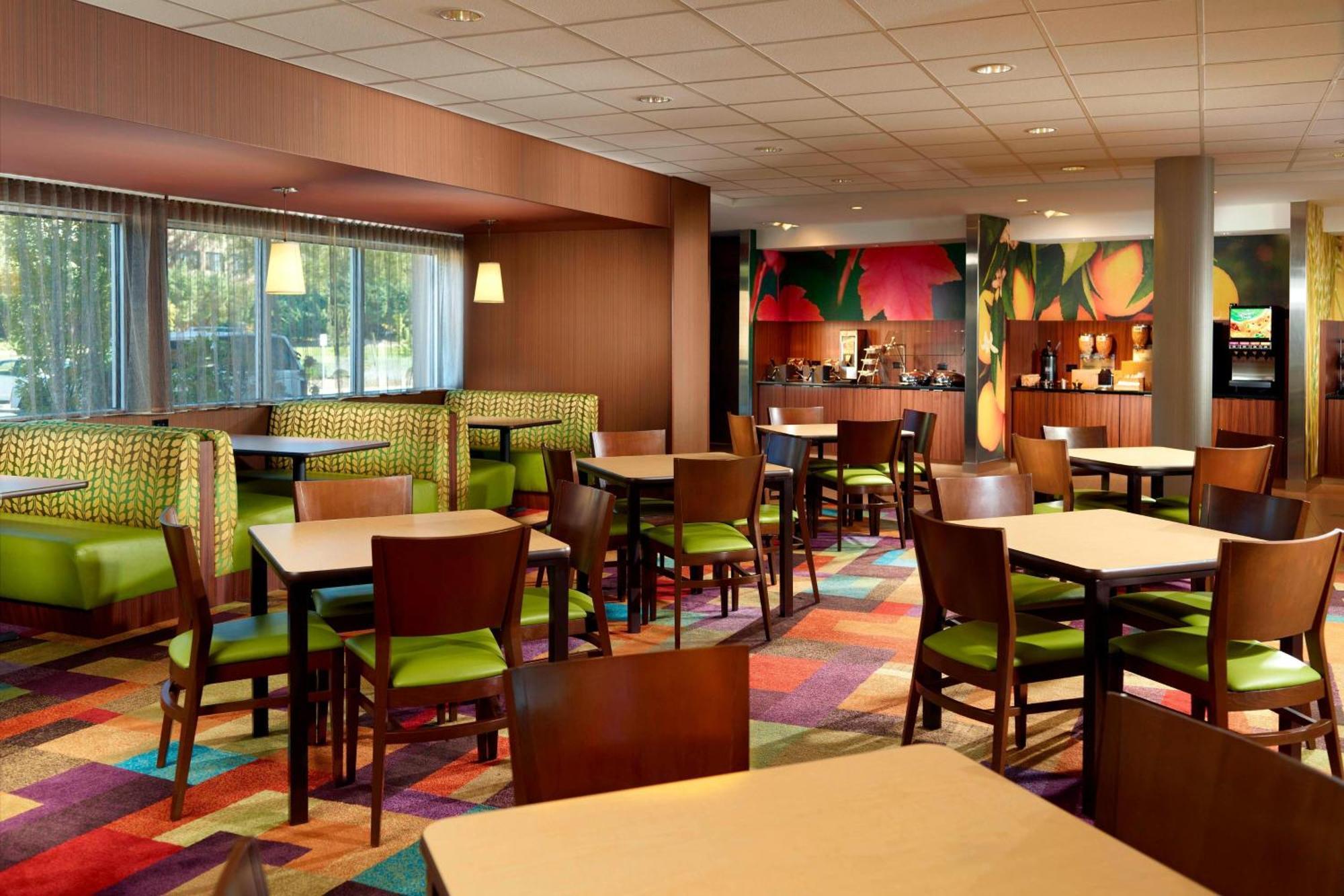 Fairfield Inn & Suites By Marriott Fayetteville North Экстерьер фото