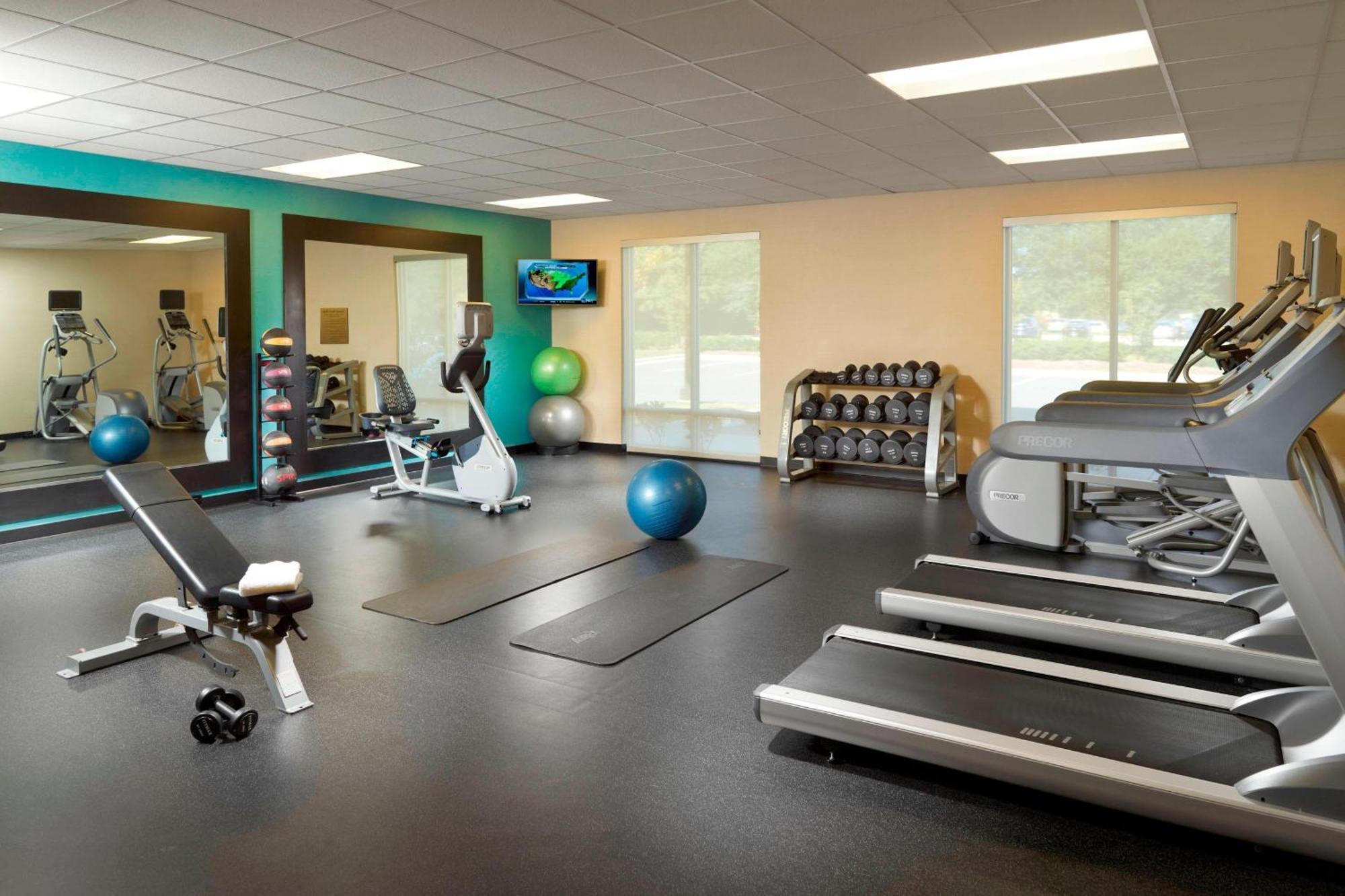 Fairfield Inn & Suites By Marriott Fayetteville North Экстерьер фото