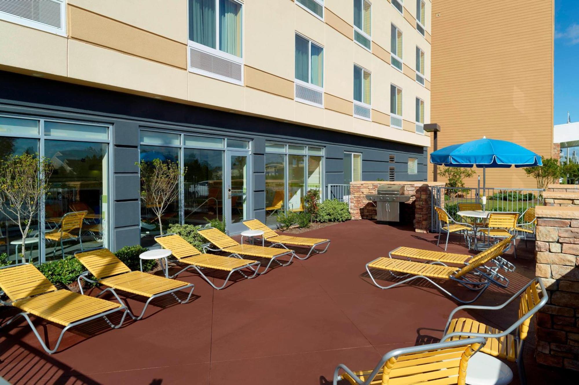 Fairfield Inn & Suites By Marriott Fayetteville North Экстерьер фото