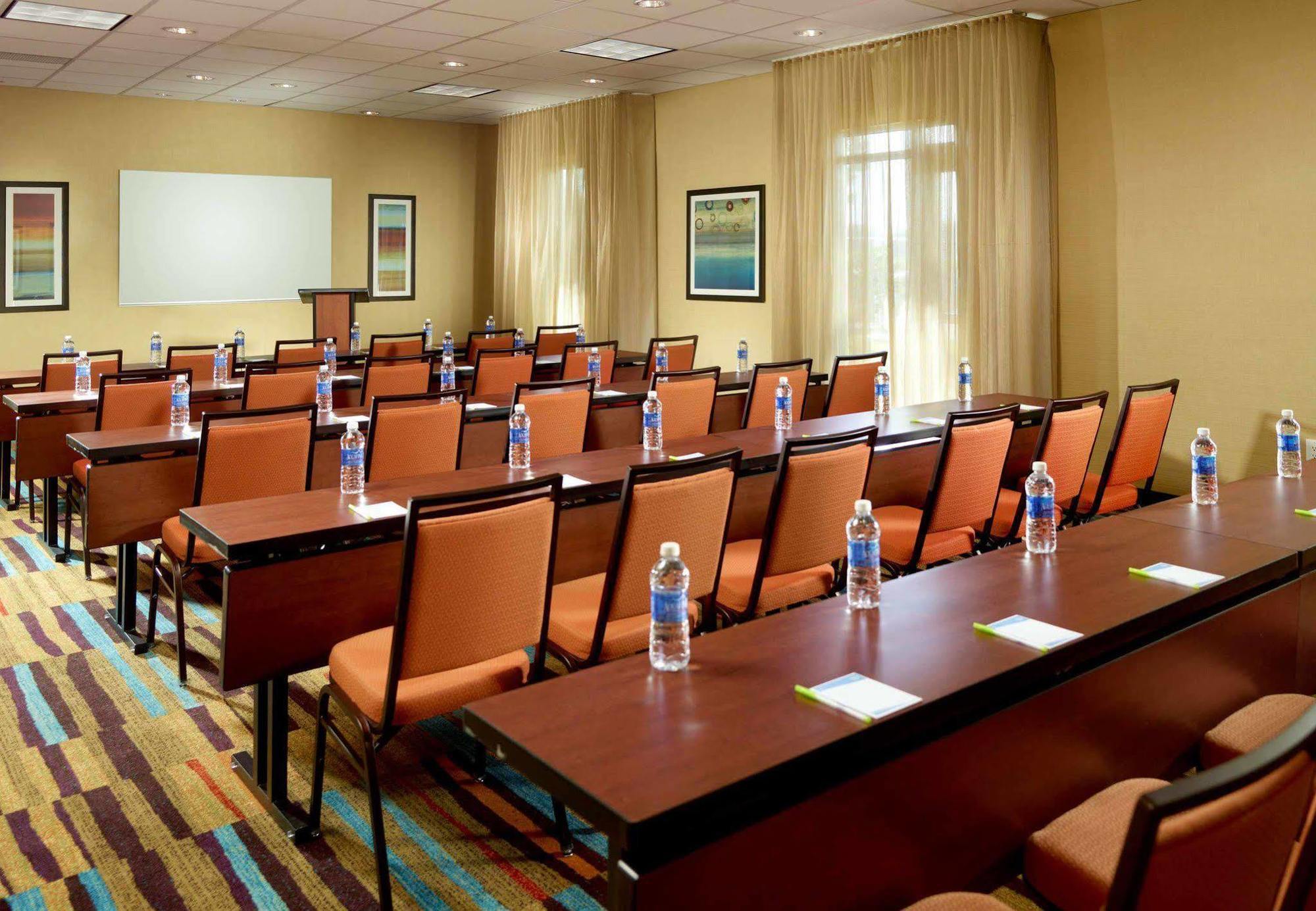 Fairfield Inn & Suites By Marriott Fayetteville North Экстерьер фото